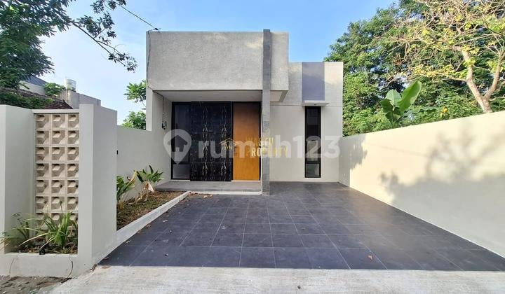 RUMAH SIAP HUNI MINIMALIS MODERN DEKAT SD MODEL SLEMAN