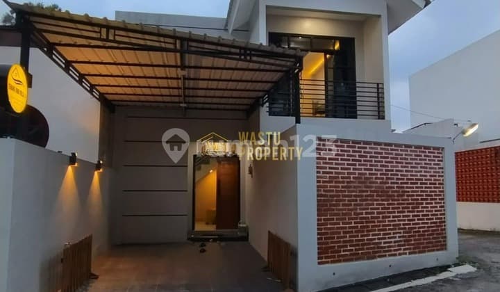 Modern Villa Fully Furnished with Private Pool in Palagan, Sleman