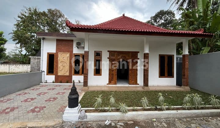 RUMAH SIAP BANGUN DESIGN ETNIK MODERN DI KAWASAN WISATA BOROBUDUR