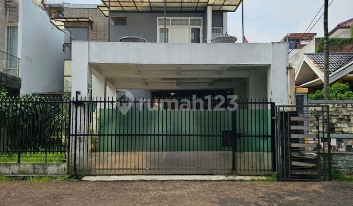 Modern Minimalist House Ready to Live In, Quiet Environment, Flood-Free