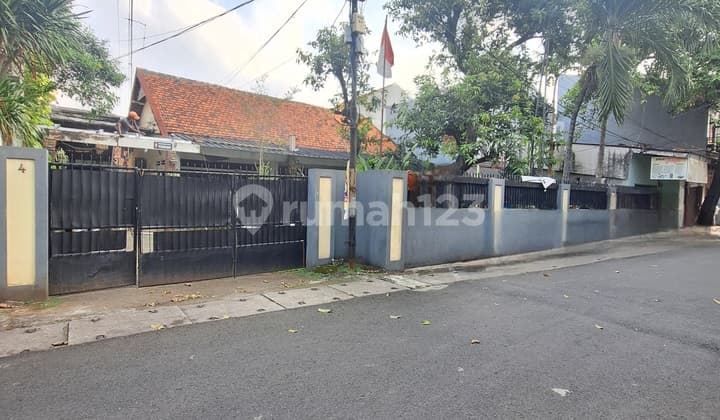 Old House Land Calculation Near MRT Station Suitable for Boarding House