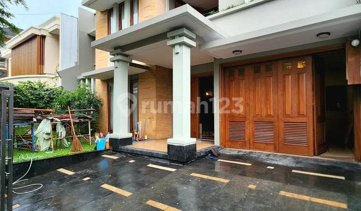 Rumah Mewah Modern Design With Private Pool Iingkungan Prime