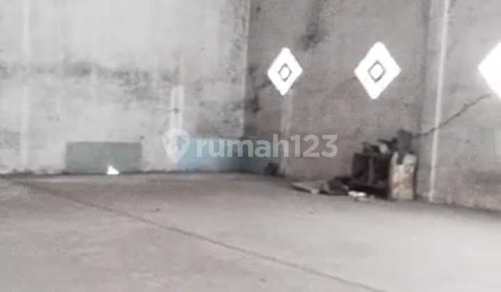 Gudang di Kawasan Pergudangan Pantai Indah Dadap Tangerang