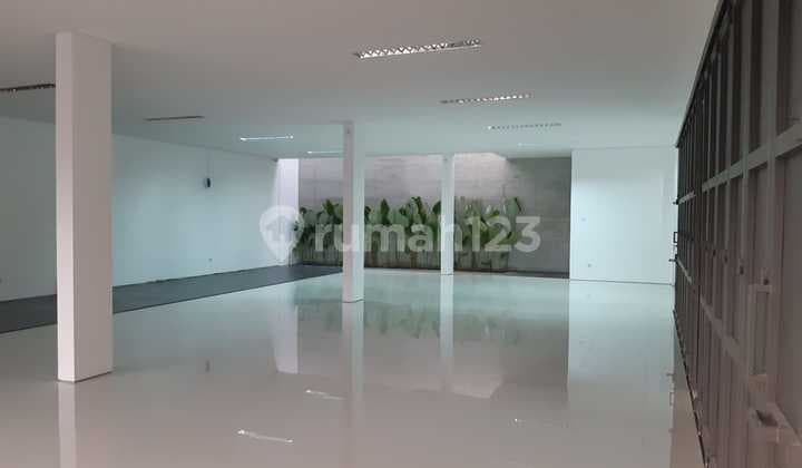 Rumah Tinggal Plus Usaha di Buahbatu Strategis dan Siap Pakai