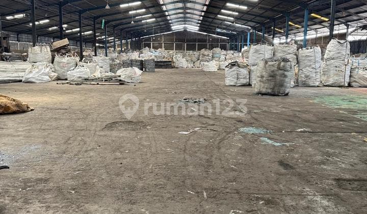 For Sale 40-Foot Container Factory in Jatake, Tangerang