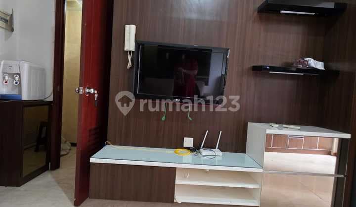Jual Murah Apartemen Royal Mediterania Garden Lantai Sedang