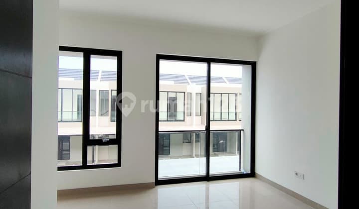 For Immediate Rent and Sale, Florida Cluster House Pik2 Extension