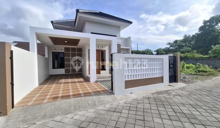 Rumah Siap Huni Dalam Cluster di Area Strategis Maguwoharjo