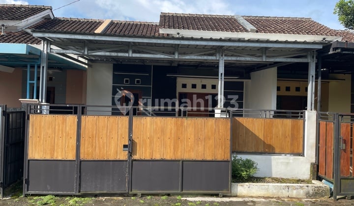 Affordable Ready-to-Occupy House Around 300 Million in Prambanan