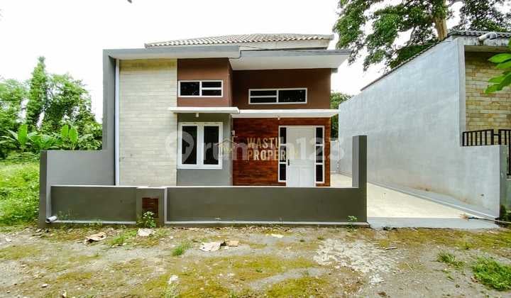 Cheap Minimalist House Near Campus, Fits Jogja