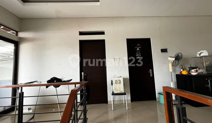 Dijual Rumah Nyaman Komplek Istana Sudirman Regency Cijerah Fem