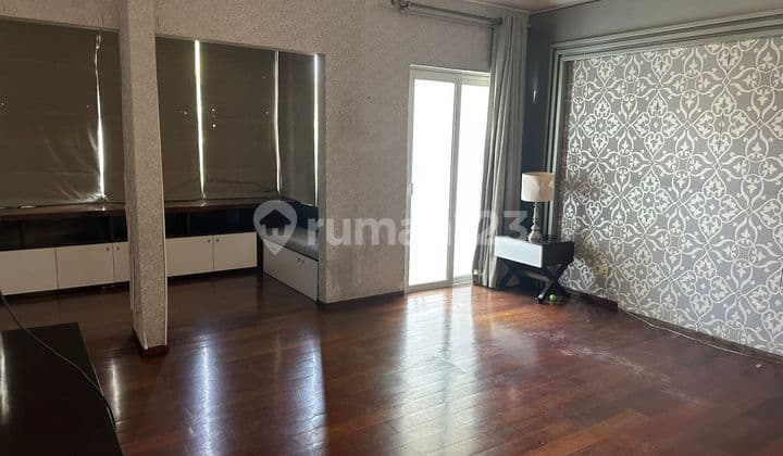 Rumah Pik 1, Lotus Palace, Jakarta Utara, Uk.8x27, Semi Furnish