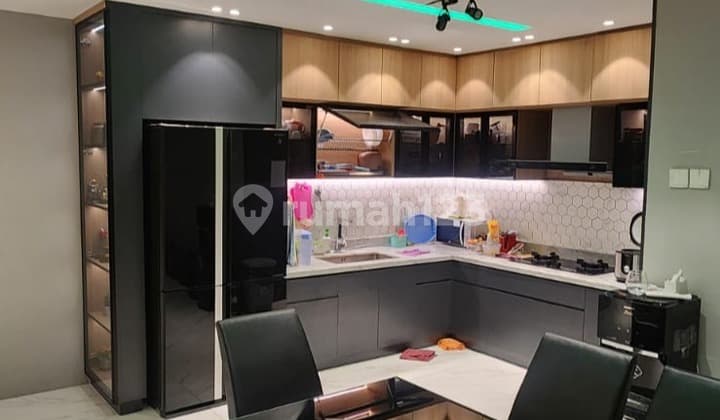 Rumah Muara Karang, Jakarta Utara, 2 Lantai, Uk.6x15, Furnish