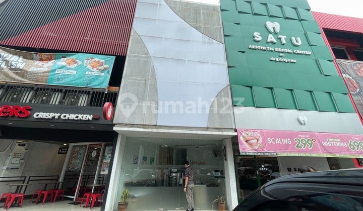 Ruko Kemang Centra 72 Siap Huni Strategis Sekali