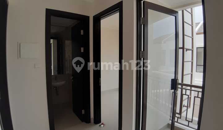 DISEWAKAN RUMAH 2 LANTAI SIAP HUNI DI PODOMORO PARK BUAH BATU BANDUNG CLUSTER AMAGRIYA HUNIAN MINIMALIS NYAMAN DAN LOKASI STRATEGIS