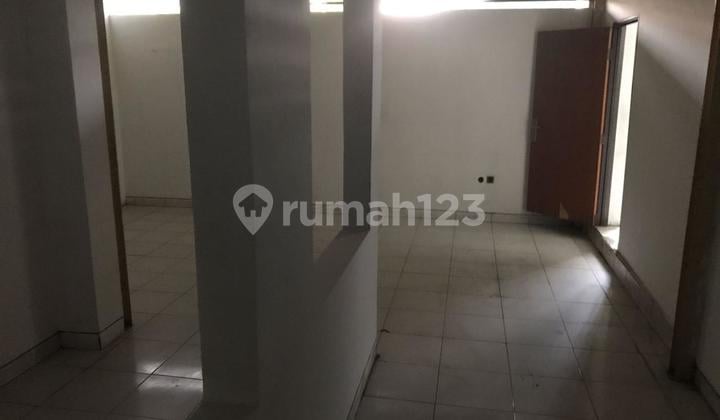 For Rent: 2-Story Warehouse and Office on Terusan Moch. Toha, Bandung, Ready to Use with Easy Access and Strategic Location.