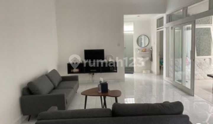 FOR RENT: SINGGASANA PRADANA CULDESAC HOUSE, COMFORTABLE AND STRATEGIC RESIDENCE