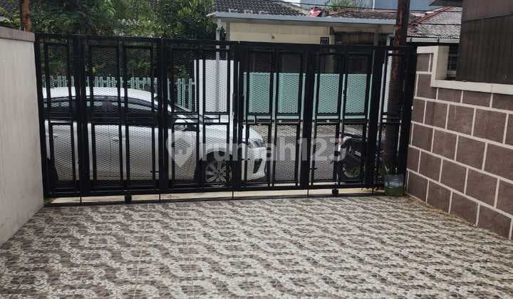 Disewakan Rumah Baru 2 Lantai di Sayap Buah Batu Hunian Nyaman Siap Huni Lingkungan Aman dan Strategis