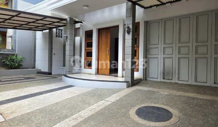 Dijual Rumah di Sianggasana Bandung Hunian Aman dan Nyaman Siap Huni Lokasi Strategis