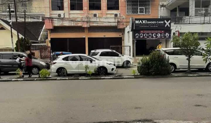 Ruko Jalan Sumatra Dekat Thamrin Ruko Jalan Sumatra Dekat Thamrin