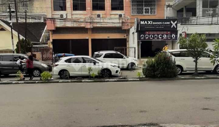 Ruko Jalan Sumatra Dekat Thamrin