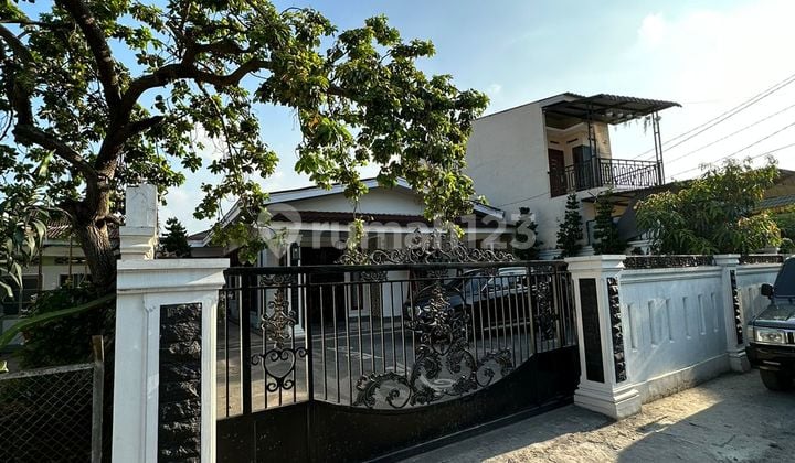 Rumah di Gang Mesjid Katamso