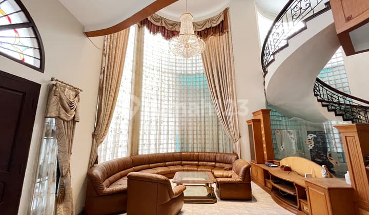 Villa in Taman Polonia 5 Complex, Juanda Street