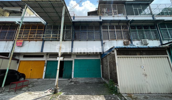 Rumah di Gg Lampu 1 Jalan Katamso