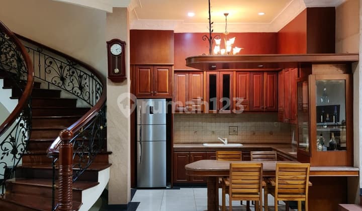 Villa in Griya Riatur Complex, Krisan Street