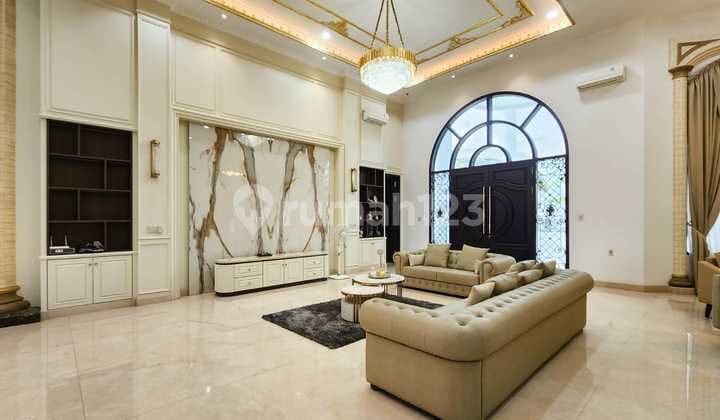 Villa Hook Lux di Komplek Graha Helvetia