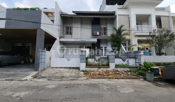 Villa di Komplek Malibu Indah ( Polonia )