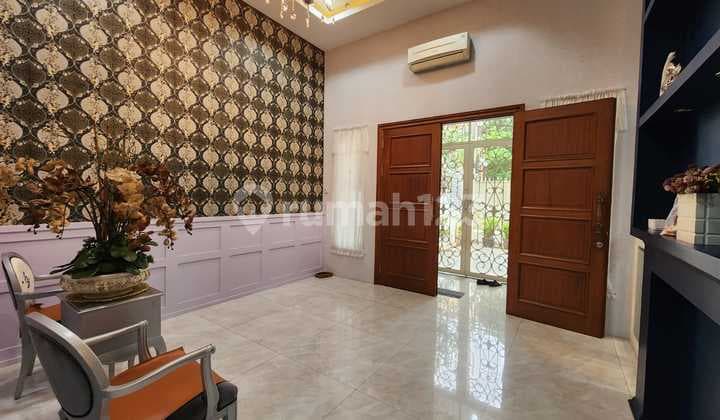 Villa di Jalan Panglima Nyak Makam