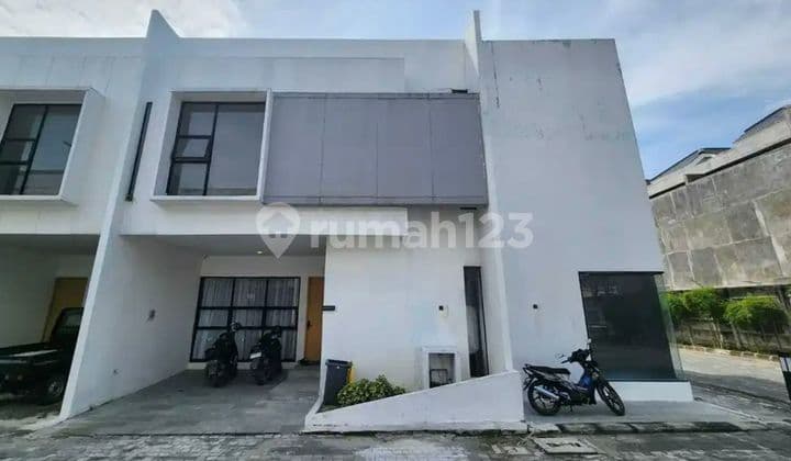Villa Hook di Komplek Habitat ( Ringroad )