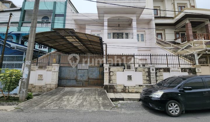 Villa di Jalan Pekanbaru ( Dekat Sumatera )