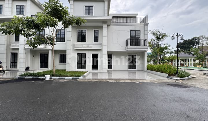 Villa Hook in the Jewel Park Complex (Polonia)