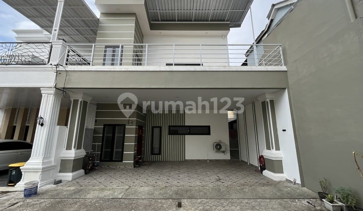 Villa Hook di Komplek Mega Belibis Mansion Dekat Manhattan Mall