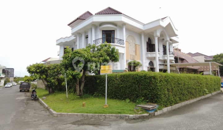 Villa Hook di Komplek Taman Malibu Indah ( Boulevard )