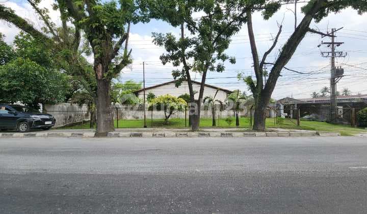 Gudang di Jalan Sm Raja Amplas ( Depan Auto 2000 )
