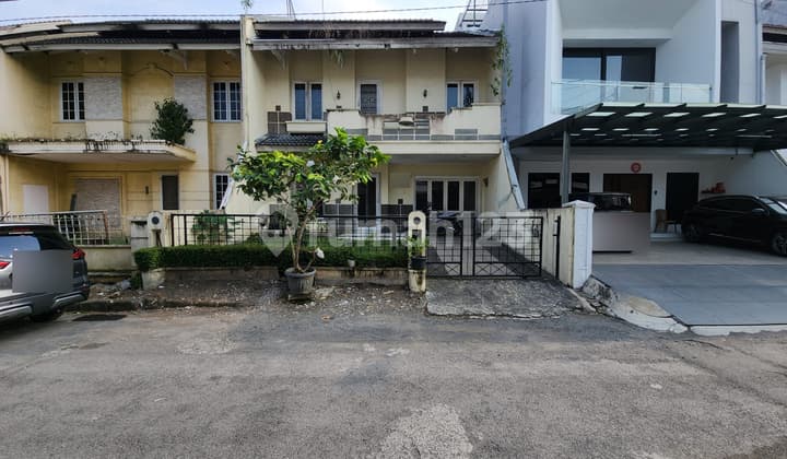 Villa Komplek Malibu Indah ( Polonia )