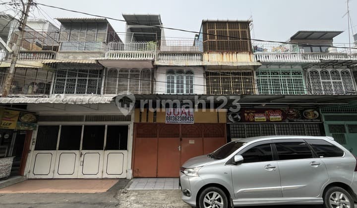 Ruko di Jalan Kruing ( Dekat Bolu Meranti / Sekip )