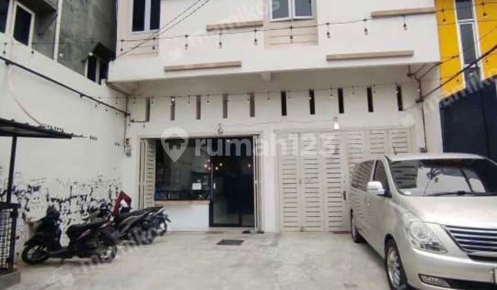 Ruko Gandeng di Jalan Karantina ( Krakatau )