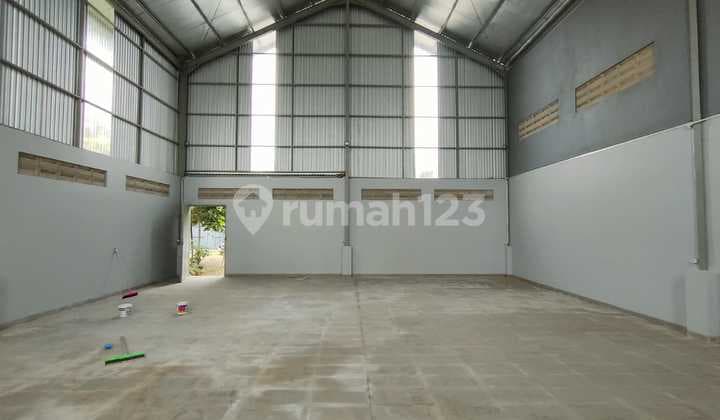 Di Sewakan Gudang Serba Guna Di Taman Kopo Indah Block E