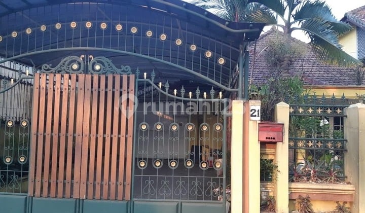 Rumah Buah Batu Cocok Buat Kos Cafe Bandung