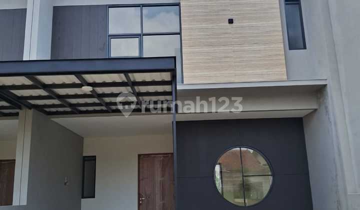 Paling murah rumah baru esklusif Setra Duta Bandung Utara