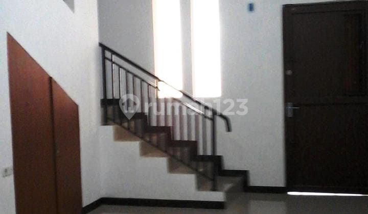 Rumah Minimalis 2 Lantai di Sayap Pajajaran Bandung