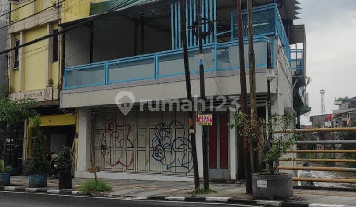 Ruko 3 Lantai di Dalam Kaum Kota Bandung