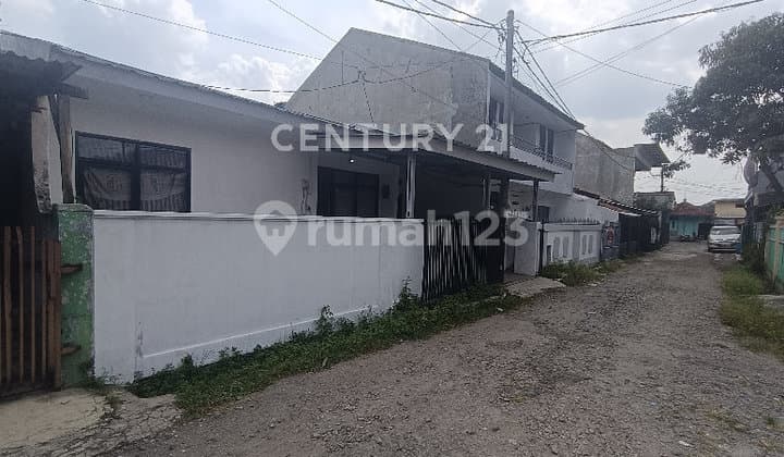 Rumah Bangunan Lama Di Kopo Permai, Akses Masuk Mobil