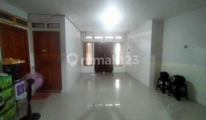 Rumah Hitung Tanah dijual di Jalan Sinabung Kebayoran Baru Jakarta Selatan