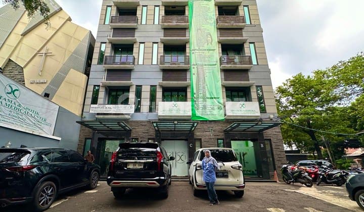 Strategic Shophouse Building At Halimun, Jaksel