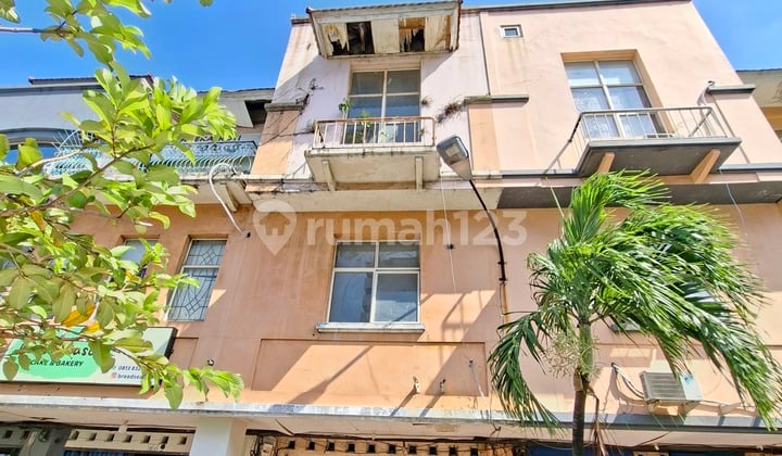 Rk 3,5 LT di Mutiara Palem Blok B Hdp Mall Palem, Cgkrg, Jakbar